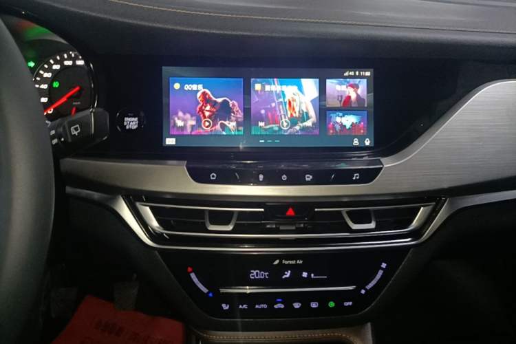 Used CHANGAN CS35PLUS 2018 1.6L Manual Smart Connect Version China V Standard Audio And AC Panel