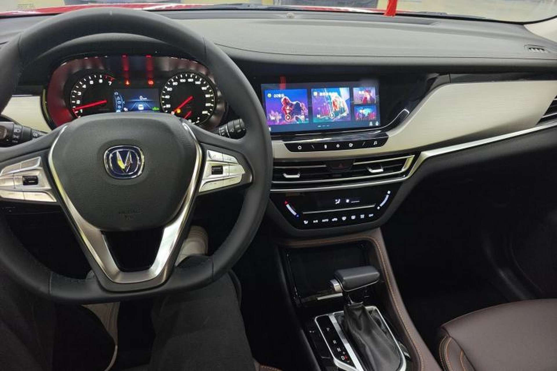 Used CHANGAN CS35PLUS 2018 1.6L Automatic Coolline Version China V Standard Center Console