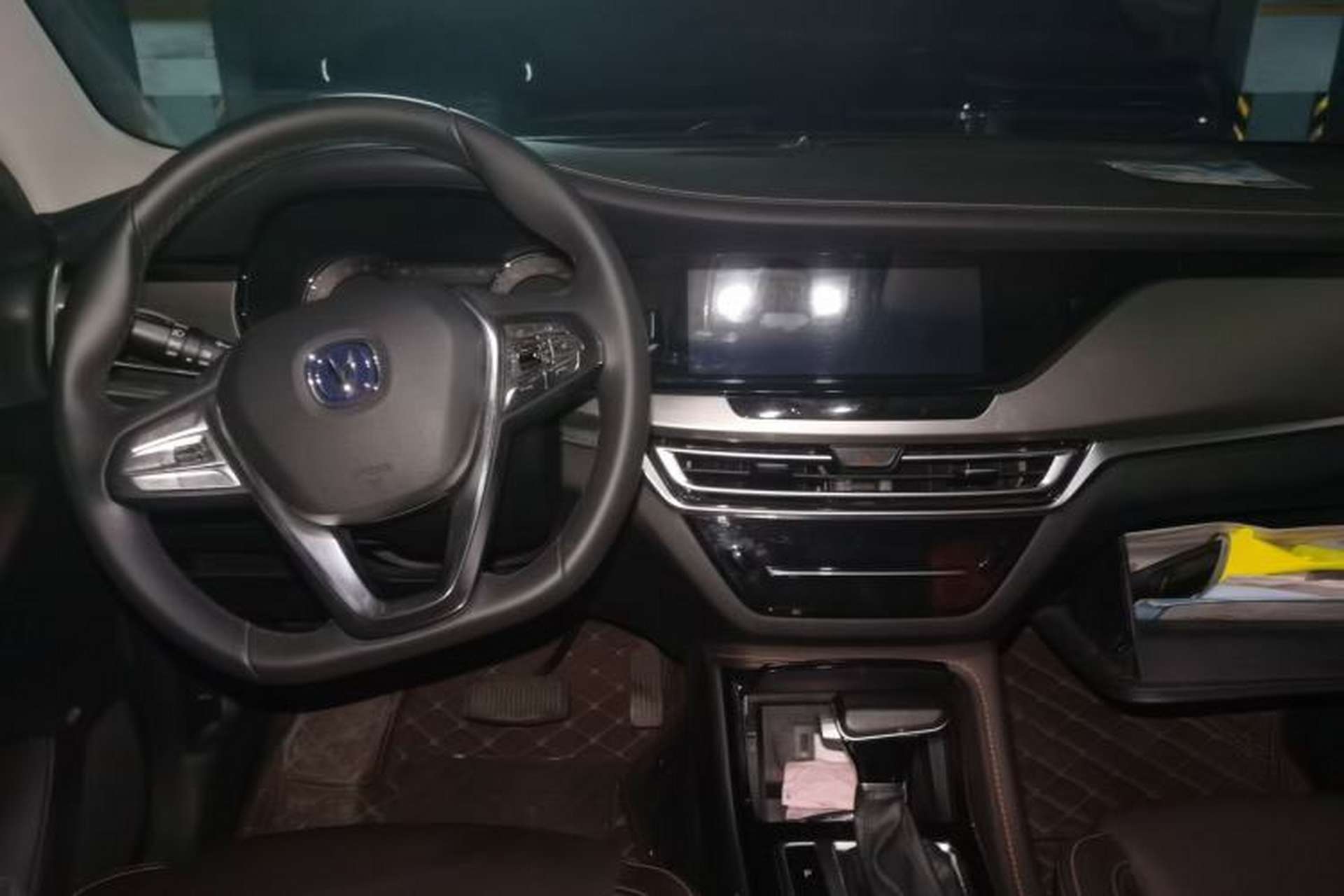 Used CHANGAN CS35PLUS 2018 1.6L Automatic Changlian Edition China V Standard Center Console