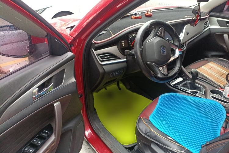 Used CHANGAN CS35PLUS 2018 1.6L Manual Smart Connect Version China V Standard Driver Seat