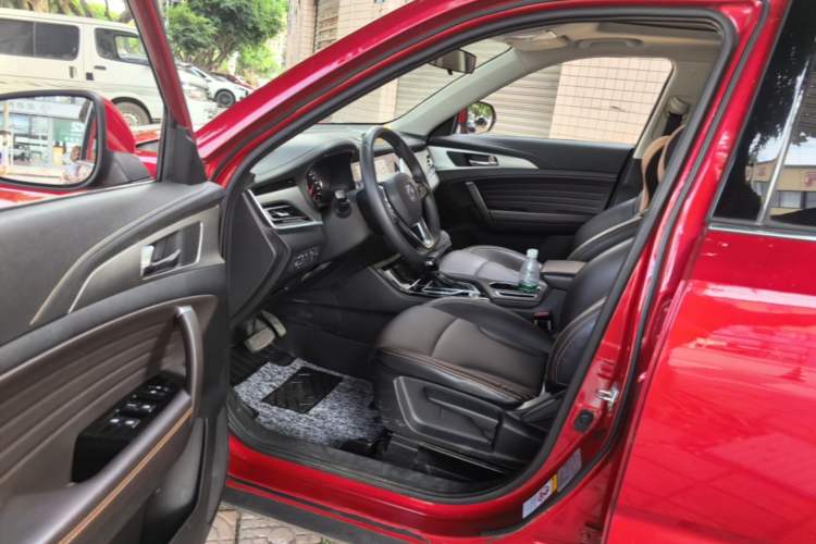Used CHANGAN CS35PLUS 2018 1.6L Automatic Coolline Version China V Standard Driver Seat