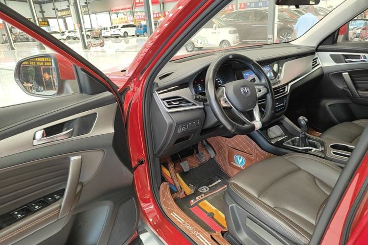 Used CHANGAN CS35PLUS 2018 1.6L Manual Cool Edition China V Standard Driver Seat