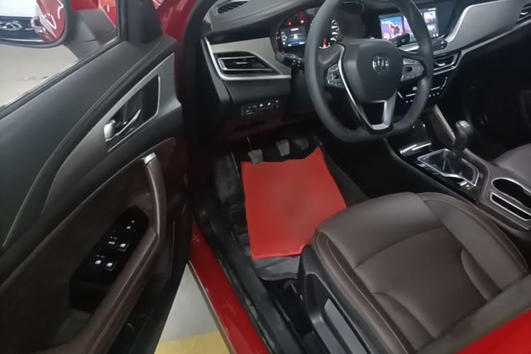 Used CHANGAN CS35PLUS 2018 1.6L Manual Smart Connect Version China V Standard Driver Seat