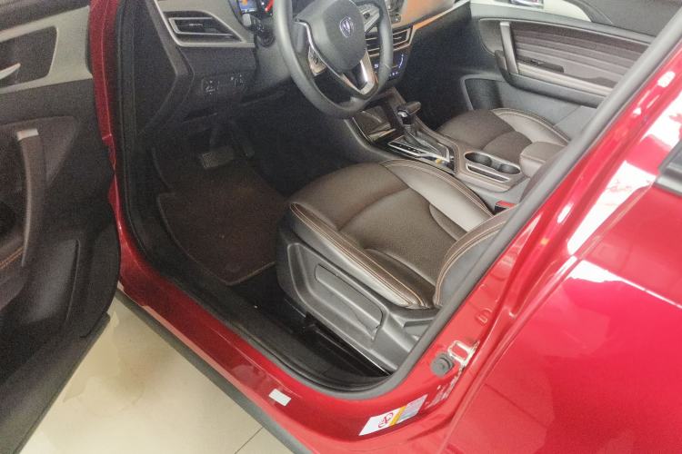 Used CHANGAN CS35PLUS 2018 1.6L Automatic Changlian Edition China V Standard Driver Seat