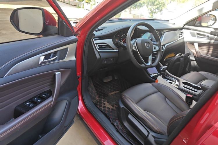 Used CHANGAN CS35PLUS 2018 1.6L Automatic Changlian Edition China V Standard Driver Seat