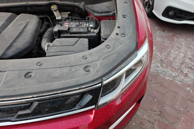 Used CHANGAN CS35PLUS 2018 1.6L Manual Changlian Edition China V Standard Engine Bay Left