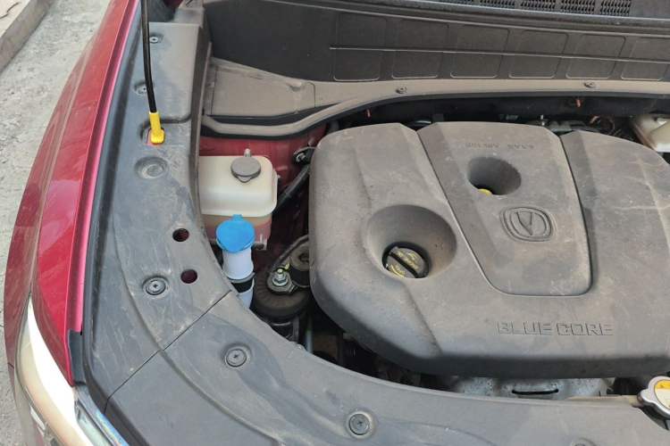 Used CHANGAN CS35PLUS 2018 1.6L Manual Changlian Edition China V Standard Engine Bay Right