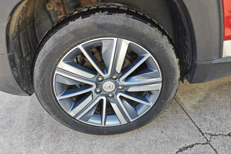 Used CHANGAN CS35PLUS 2018 1.6L Automatic Changlian Edition China V Standard Exterior 5