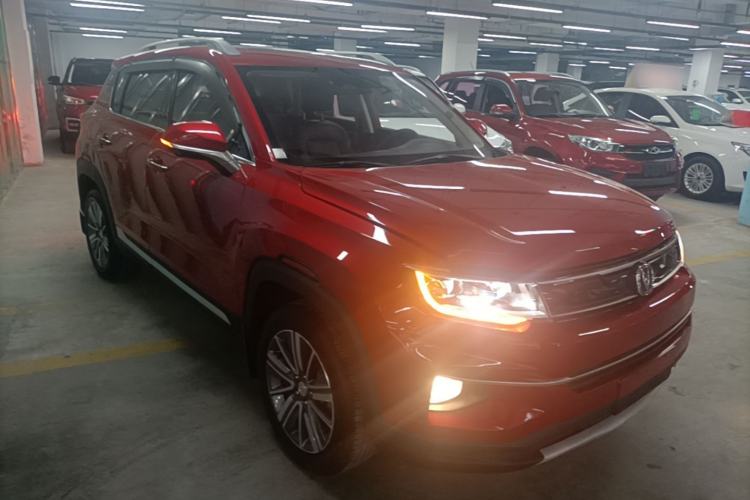Used CHANGAN CS35PLUS 2018 1.6L Manual Smart Connect Version China V Standard Front Right 45 Deg