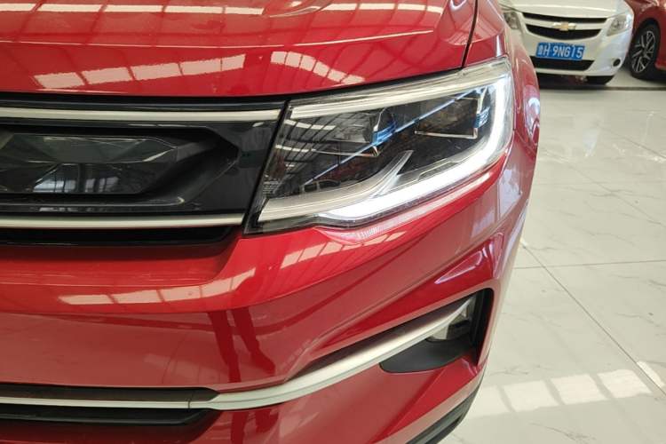Used CHANGAN CS35PLUS 2018 1.6L Manual Cool Edition China V Standard Left Front Headlight