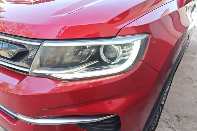 Used CHANGAN CS35PLUS 2018 1.6L Automatic Changlian Edition China V Standard Left Front Headlight