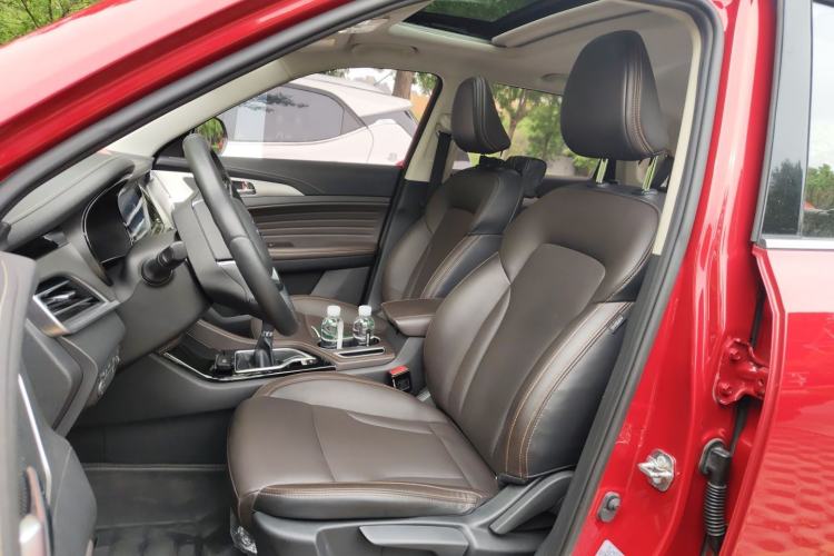 Used CHANGAN CS35PLUS 2018 1.6L Manual Cool Edition China V Standard Left Front Seat