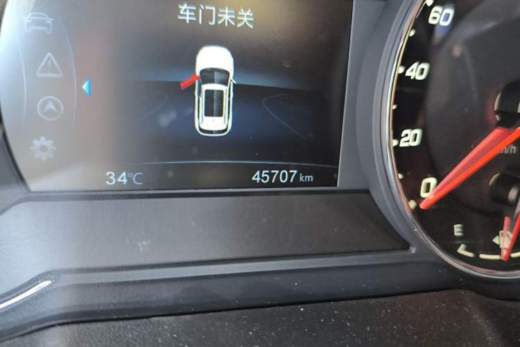 Used CHANGAN CS35PLUS 2018 1.6L Manual Changlian Edition China V Standard Odometer Close Up