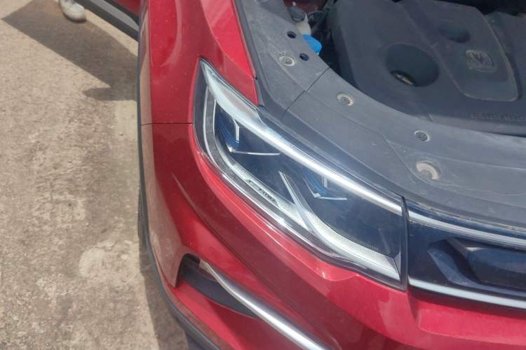 Used CHANGAN CS35PLUS 2018 1.6L Manual Cool Edition China V Standard Right Front Headlight