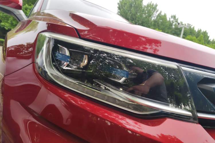 Used CHANGAN CS35PLUS 2018 1.6L Manual Cool Edition China V Standard Right Front Headlight