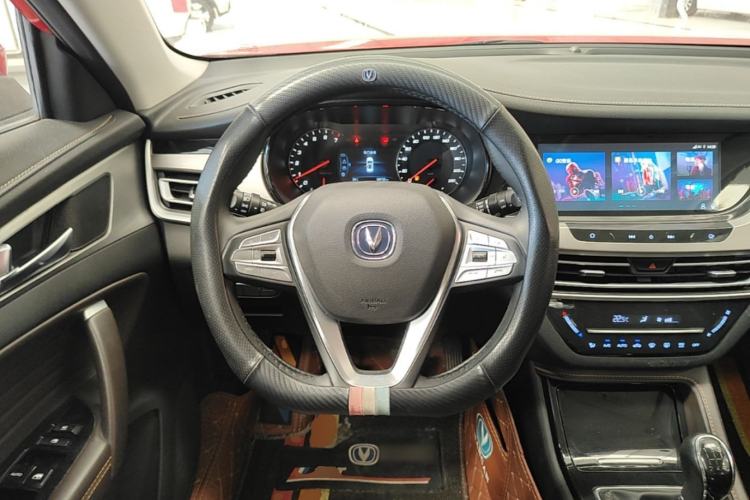 Used CHANGAN CS35PLUS 2018 1.6L Manual Cool Edition China V Standard Steering Wheel