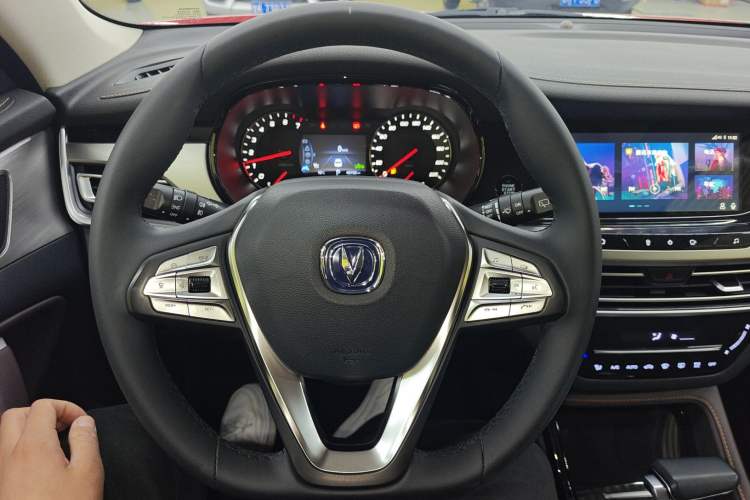 Used CHANGAN CS35PLUS 2018 1.6L Automatic Coolline Version China V Standard Steering Wheel