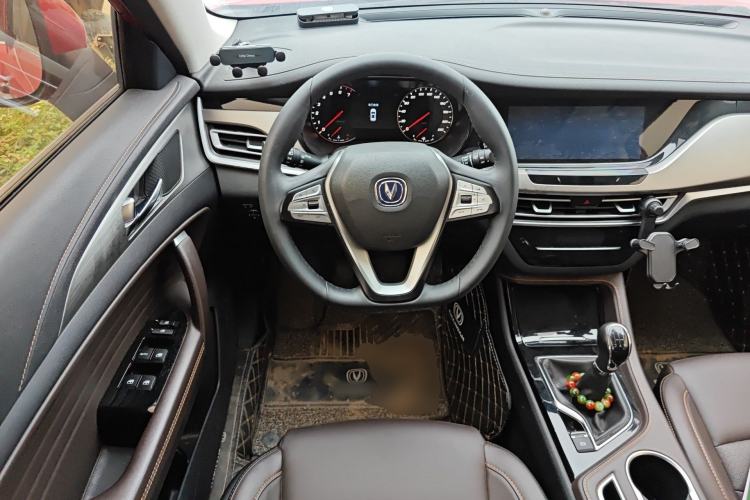 Used CHANGAN CS35PLUS 2018 1.6L Manual Cool Edition China V Standard Steering Wheel