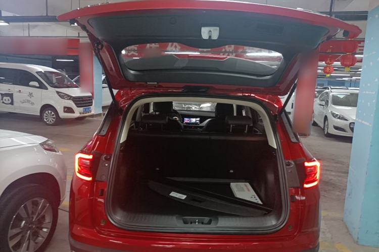 Used CHANGAN CS35PLUS 2018 1.6L Manual Smart Connect Version China V Standard Trunk