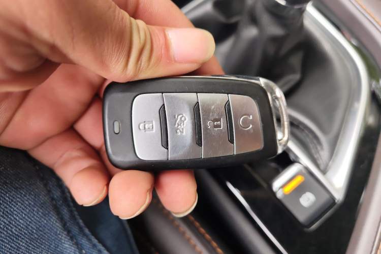 Used CHANGAN CS35PLUS 2018 1.6L Manual Cool Edition China V Standard Vehicle Key