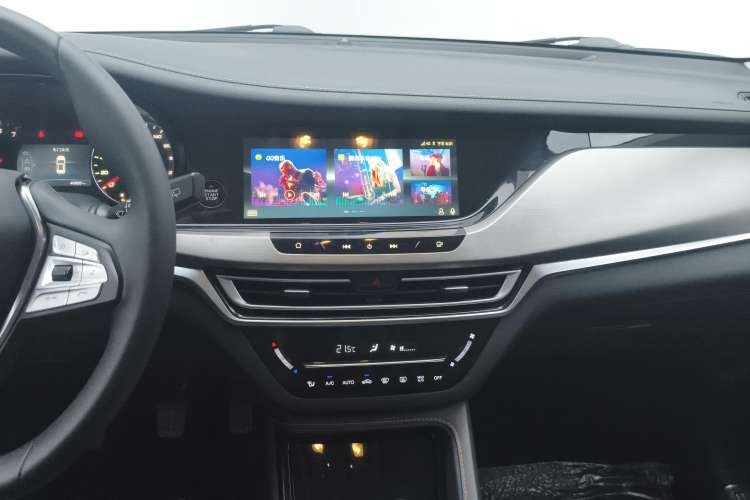 Used CHANGAN CS35PLUS 2018 1.6L Manual Cool Edition China V Standard Audio And AC Panel