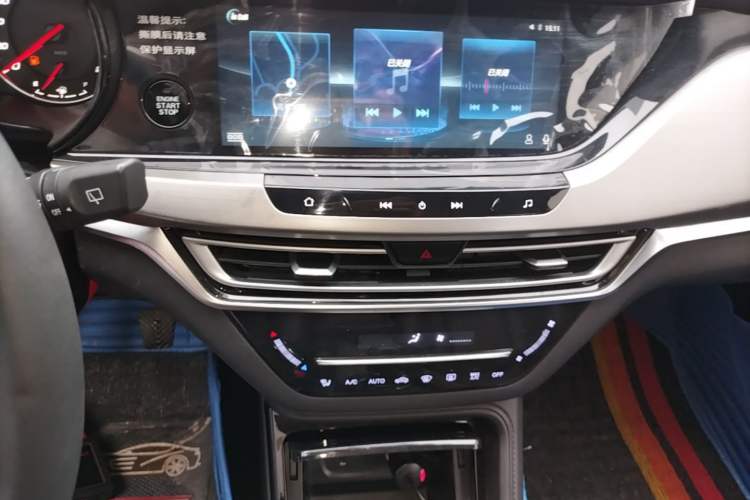 Used CHANGAN CS35PLUS 2018 1.6L Manual Changlian Edition China V Standard Audio And AC Panel