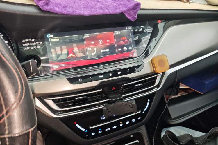 Used CHANGAN CS35PLUS 2018 1.6L Manual Changlian Edition China V Standard Audio And AC Panel