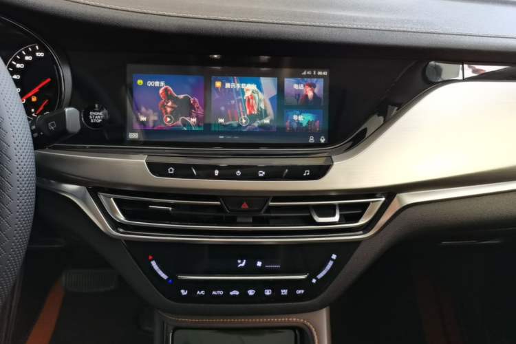 Used CHANGAN CS35PLUS 2018 1.6L Automatic Coolline Version China V Standard Audio And AC Panel