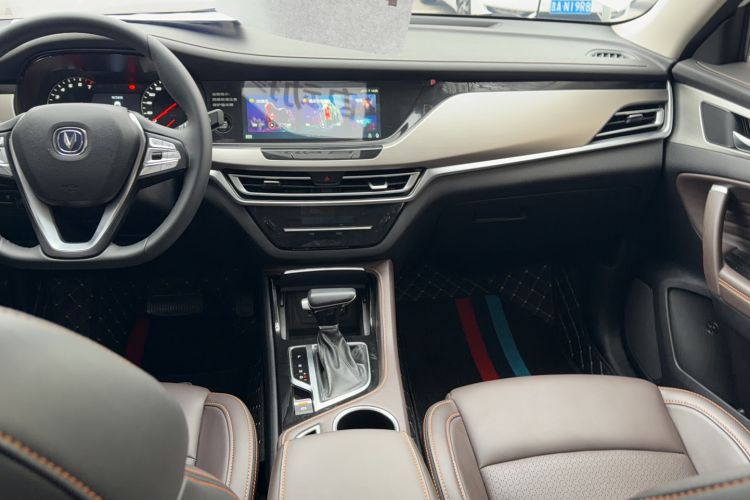 Used CHANGAN CS35PLUS 2018 1.6L Automatic Coolline Version China V Standard Audio And AC Panel