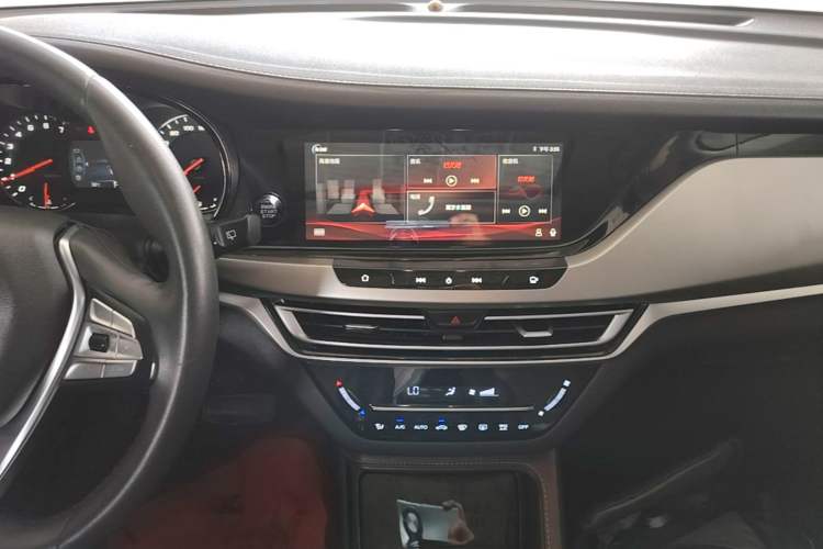 Used CHANGAN CS35PLUS 2018 1.6L Automatic Changlian Edition China V Standard Audio And AC Panel
