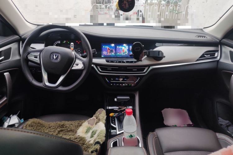 Used CHANGAN CS35PLUS 2018 1.6L Automatic Smart Connect Version China V Standard Center Console