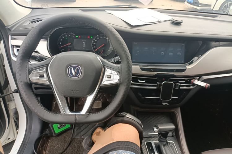 Used CHANGAN CS35PLUS 2018 1.6L Automatic Changlian Edition China V Standard Center Console