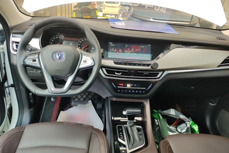 Used CHANGAN CS35PLUS 2018 1.6L Automatic Changlian Edition China V Standard Center Console