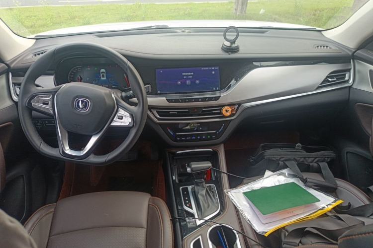 Used CHANGAN CS35PLUS 2018 1.6L Automatic Smart Connect Version China V Standard Center Console