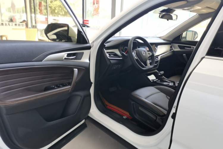 Used CHANGAN CS35PLUS 2018 1.6L Automatic Coolline Version China V Standard Driver Seat
