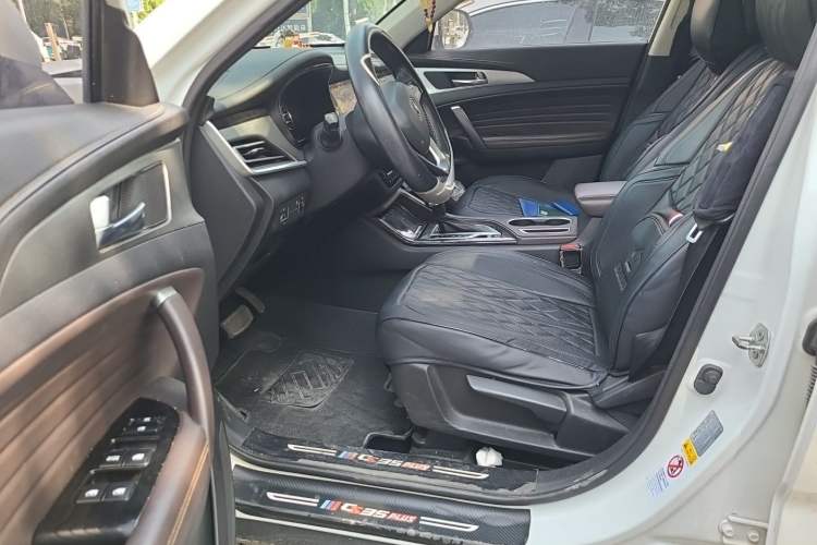 Used CHANGAN CS35PLUS 2018 1.6L Automatic Changlian Edition China V Standard Driver Seat