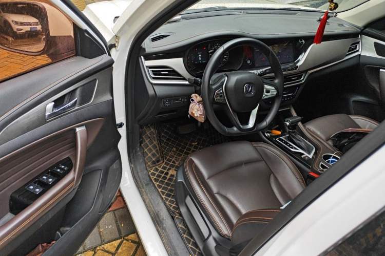 Used CHANGAN CS35PLUS 2018 1.6L Automatic Changlian Edition China V Standard Driver Seat