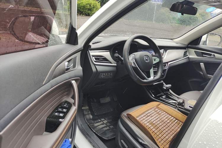 Used CHANGAN CS35PLUS 2018 1.6L Automatic Smart Connect Version China V Standard Driver Seat