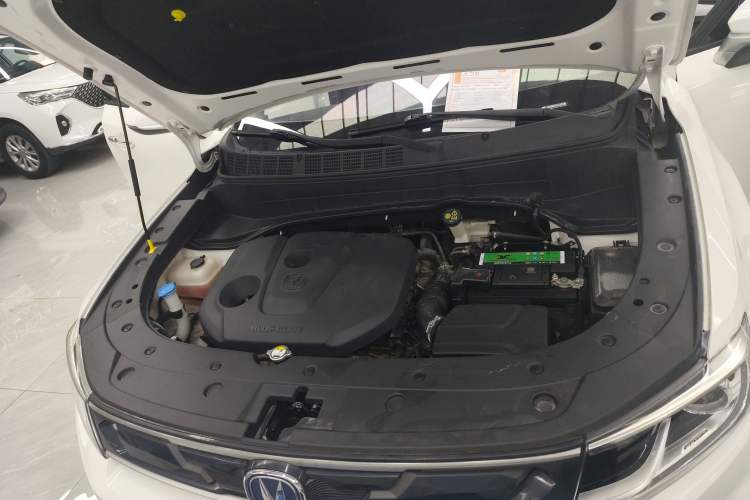 Used CHANGAN CS35PLUS 2018 1.6L Manual Changlian Edition China V Standard Engine Bay
