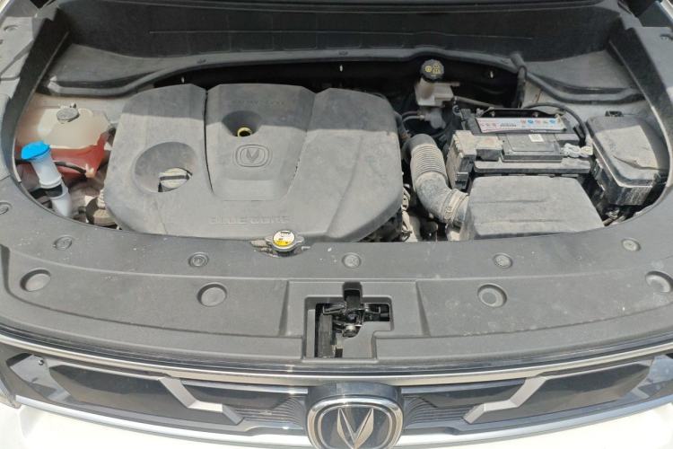 Used CHANGAN CS35PLUS 2018 1.6L Manual Cool Edition China V Standard Engine Bay