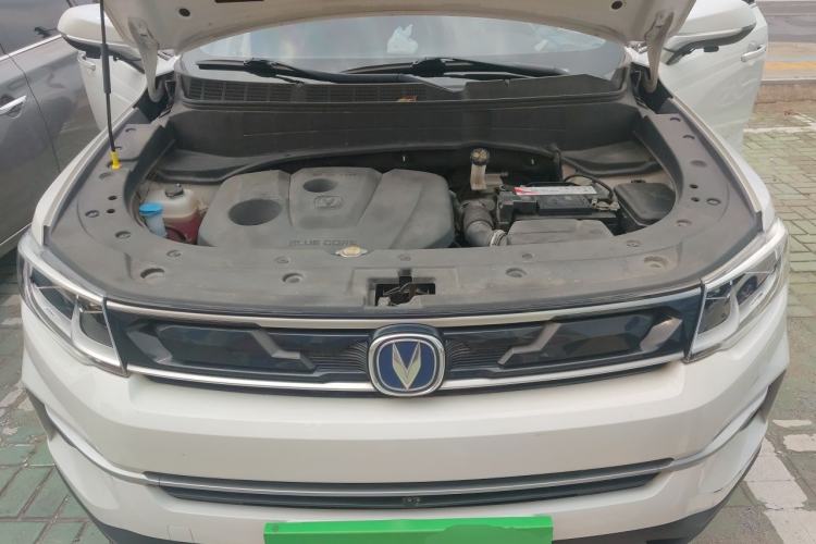 Used CHANGAN CS35PLUS 2018 1.6L Manual Cool Edition China V Standard Engine Bay