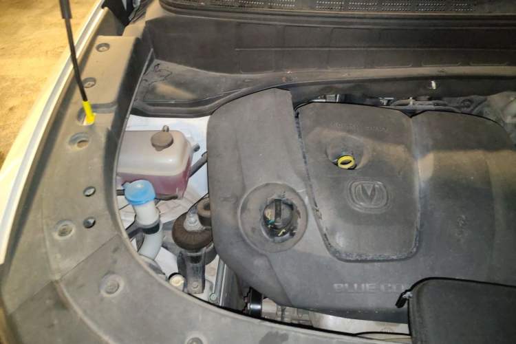 Used CHANGAN CS35PLUS 2018 1.6L Automatic Changlian Edition China V Standard Engine Bay Right