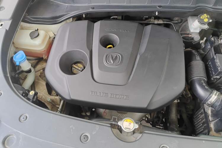 Used CHANGAN CS35PLUS 2018 1.6L Manual Cool Edition China V Standard Engine Bay Right