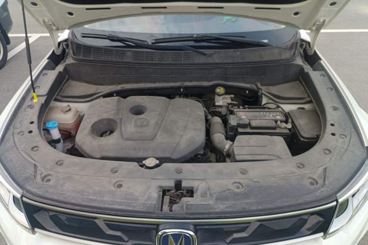 Used CHANGAN CS35PLUS 2018 1.6L Automatic Smart Connect Version China V Standard Engine Bay