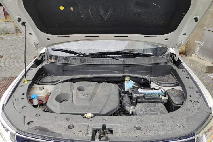 Used CHANGAN CS35PLUS 2018 1.6L Automatic Smart Connect Version China V Standard Engine Bay