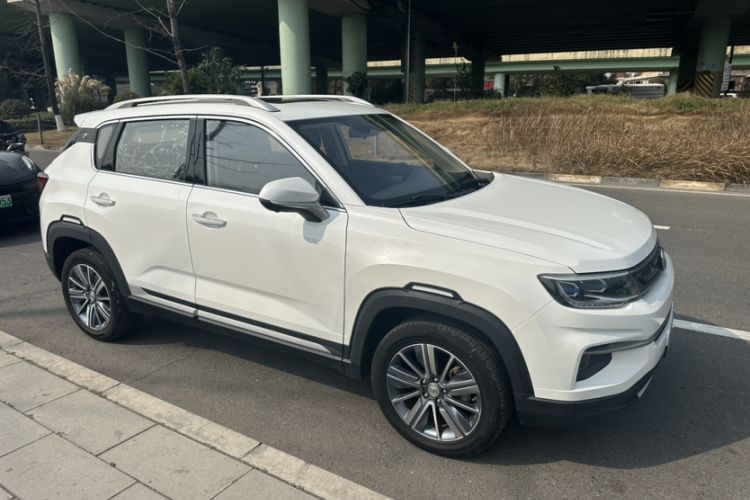 Used CHANGAN CS35PLUS 2018 1.6L Automatic Coolline Version China V Standard Exterior 1