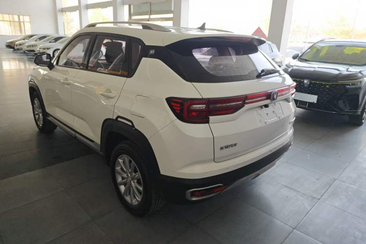 Used CHANGAN CS35PLUS 2018 1.6L Automatic Yue Lian Edition China V Standard Exterior 2