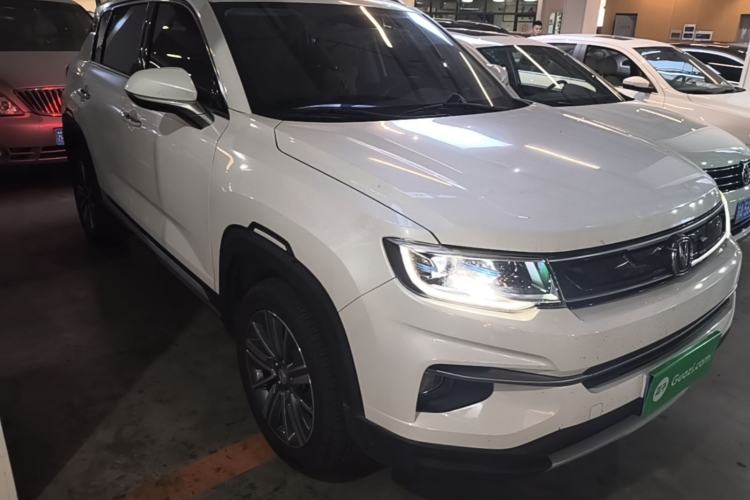 Used CHANGAN CS35PLUS 2018 1.6L Manual Cool Edition China V Standard Front Right 45 Deg