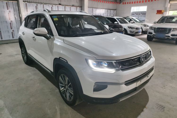 Used CHANGAN CS35PLUS 2018 1.6L Manual Cool Edition China V Standard Front Right 45 Deg
