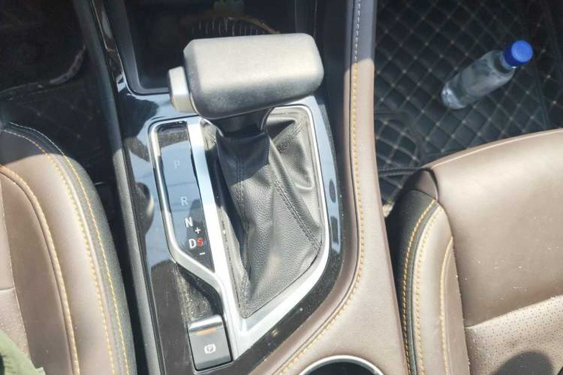 Used CHANGAN CS35PLUS 2018 1.6L Automatic Changlian Edition China V Standard Gear Lever